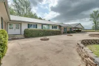 Gassville Home 3 Mi to White River and Trout Fishing - Pet Friendly