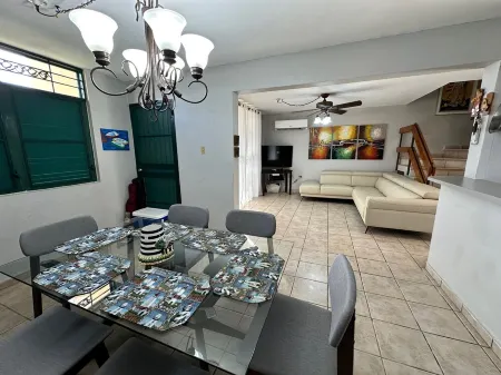 Walking distance to Boqueron ‘Poblado’, full A/C, 3 bdr/2.5 bath, sleeps 8