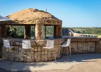 Jozini Tiger Lodge & Spa by Dream Resorts - bar