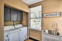 Downtown DeLand Home Walk to Stetson University! - parking