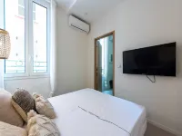 Modern apartment -2BDR/6P - 300m from the BEACH - Homestays