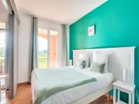 Apartment in Mallemort with Heated Wave Pool