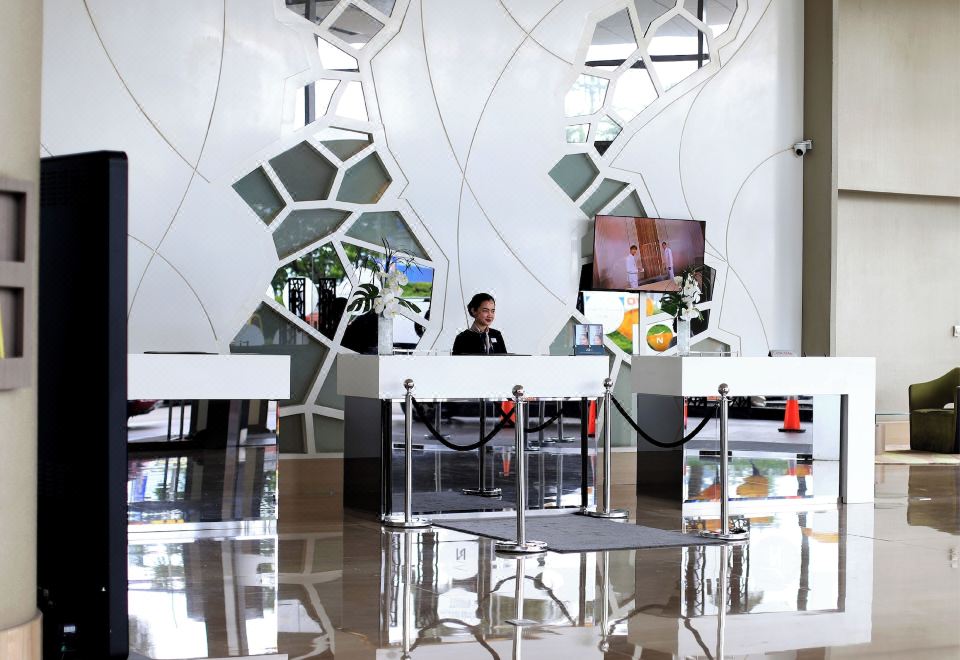 Novotel Tangerang HotelOver view