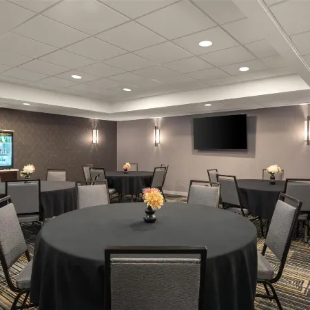 Homewood Suites by Hilton Columbus/Polaris