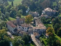 "Artuico" with garden in the castle Hotels in Strassoldo