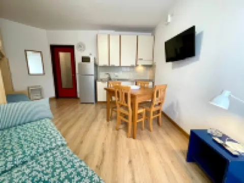 Functional Studio by the Beach-Beahost