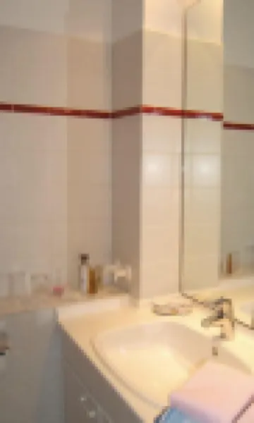 Beautiful, bright apartment with south / west balcony near the beach