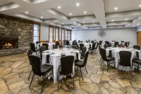 โคราวน์ พลาซ่า รีสอร์ต แอชวิลล์ บาย IHG - พร้อมอาหารเช้า