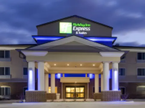Holiday Inn Express & Suites NEVADA by IHG Hotels in Nevada
