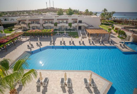 나아마 베이 해변 전경