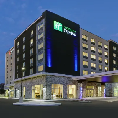 Holiday Inn Express KINGSTON WEST by IHG Các khách sạn gần Ga Tàu Kingston
