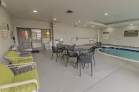 Hampton Inn & Suites Florence-Downtown - Pools