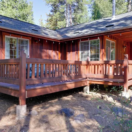 Near Hikes: Arnold Cabin w/ EV Charger & Fire Pit