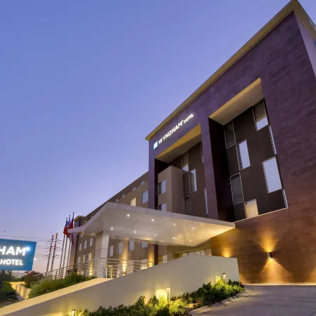 WYNDHAM SANTIAGO AIRPORT