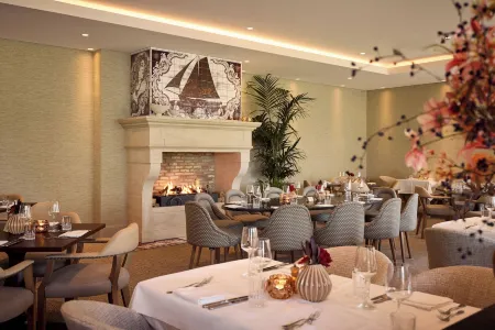 Van der Valk Hotel Volendam - Recently Renovated