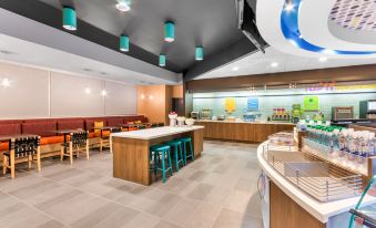 Tru by Hilton Pensacola I-10 North Davis Highway