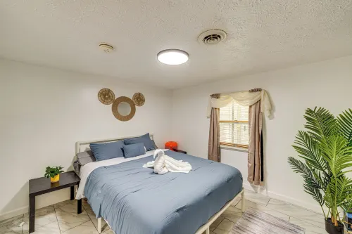Cozy House on Meadowbrook Lake: Serene, Scenic! - Wifi