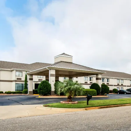 Quality Inn Prattville I-65