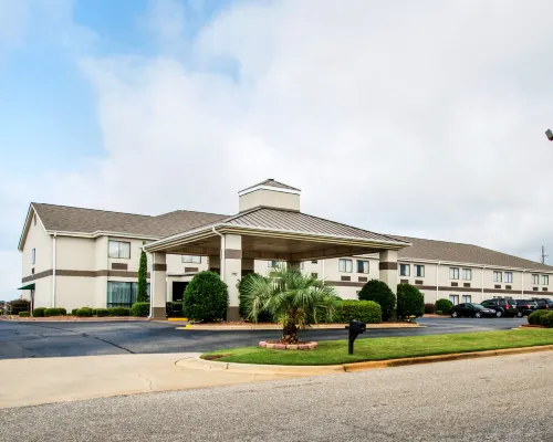 Quality Inn Prattville I-65 Hotels in Prattville