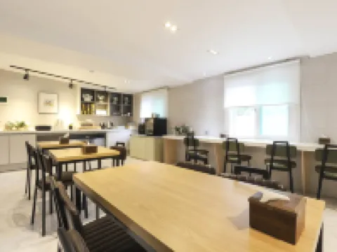 Dongchon Amusement Park Gallery Hotel โรงแรมในแทกู