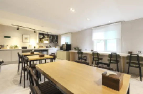 Dongchon Amusement Park Gallery Hotel