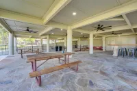 Luxe Waterfront Home w/ Boat Slip in New Braunfels - 4-Sterne
