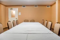 Woodstock Inn and Suites Hotels in Ingersoll