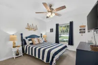 Spacious 4br Retreat With Heated Pool & Spa 4 Bedroom Home - 3-Star