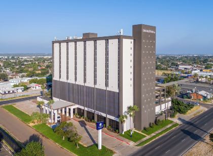 DoubleTree by Hilton Laredo