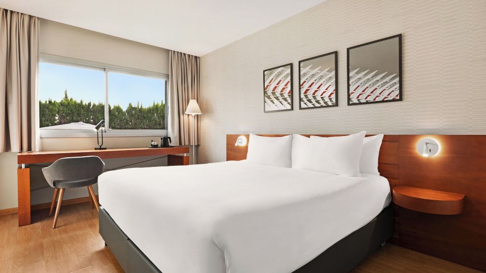 Ramada by Wyndham Valencia Almussafes