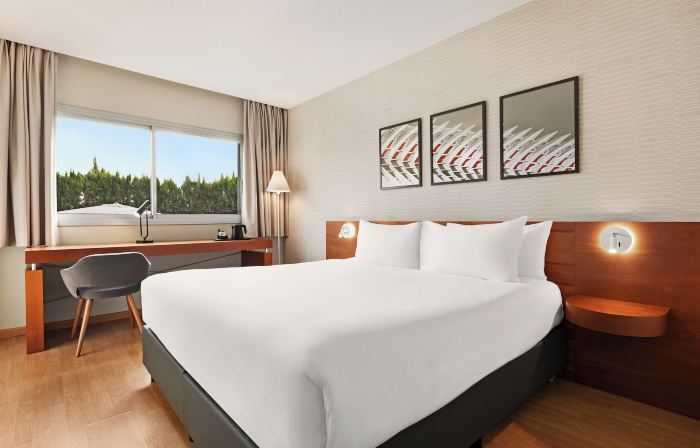 Ramada by Wyndham Valencia Almussafes
