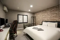 Gunsan Hotel May
