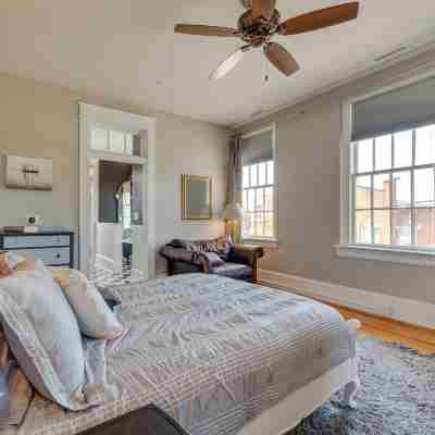 Downtown Winston-Salem Condo w/ Private Library! Rooms