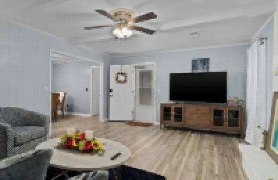 2-bd, 2-ba apartment in a prime location of Fort Smith. WiFi, AC, TV, and more.