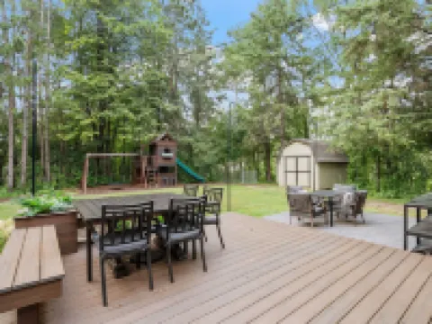 Woodland Hollow Hotels in Minnetonka