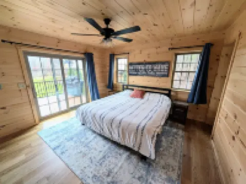 Peaceful Lakefront Cabin In The Catskills 3 Bedroom Cabin