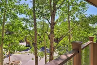 Walk to Chair Lift: Mtn-View Breckenridge Condo - parking