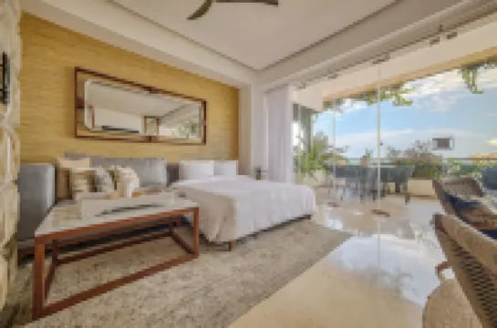 Maxwell Collection Romantic Zone Hotels in Alta Vista