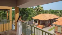 Paradise Marari Wellness Resort & Ayurvedic Spa - parking