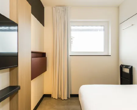 宜必思快捷布蘭肯貝赫酒店 布蘭肯貝爾赫酒店