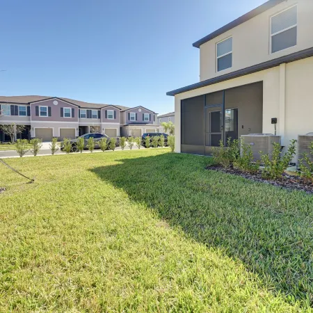 Newly Built Townhome 8 Mi to Manatee Viewing Ctr!
