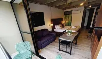 Epic Suite 407 Deluxe Airport - Apartments