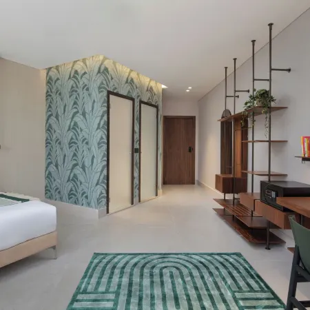 Metro Hotel Herzliya Отели рядом с достопримечательностью «Пляж Ха-Цук»