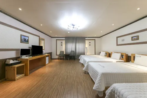 Gunsan CA Hotel - ที่มีที่จอดรถ