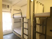 クアルト PH BGC グリーンウェイ・パーク周辺のホテル