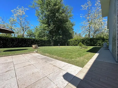 Elegant Villa in the Idyllic Island of Albarella - 4-Star