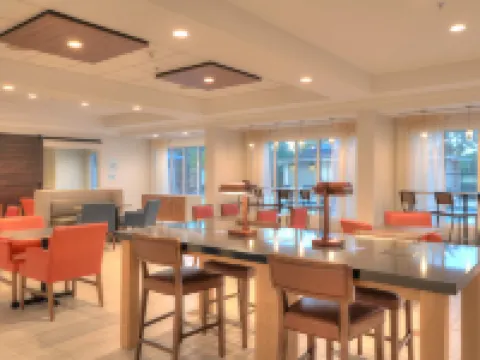 Holiday Inn Express & Suites MOBILE/SARALAND by IHG Hotels in Saraland