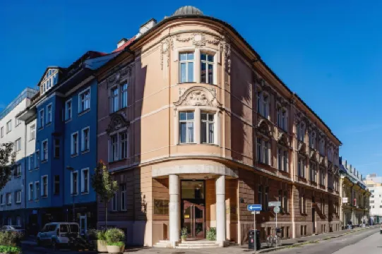 Elisabeth Old Town โรงแรมใน