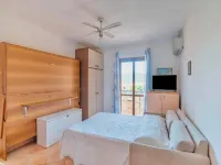ISA-Residence in Marinella just 100 mt from the sea