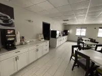 Red Roof Inn & Suites Tomah